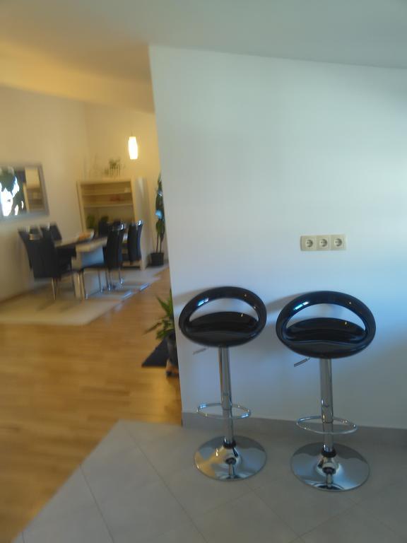 Apartment Tim *
